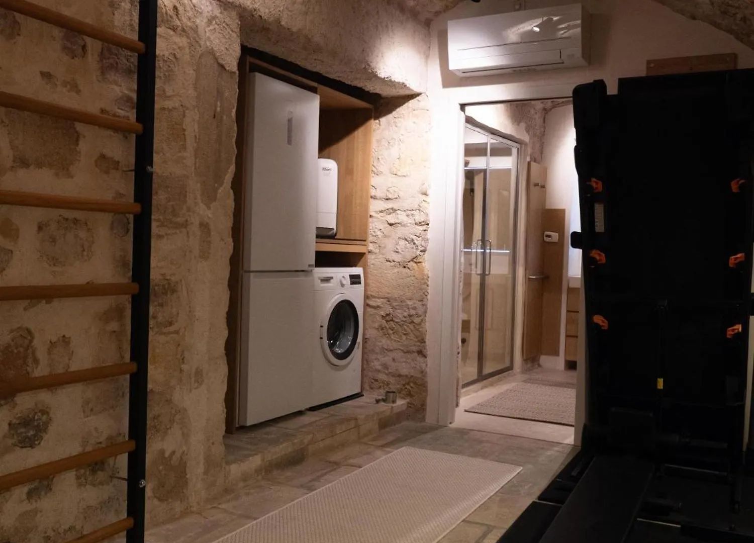 Le Spacieux - Un Voyage En Provence- Offre De Lancement Aix-en-Provence 0*,  France